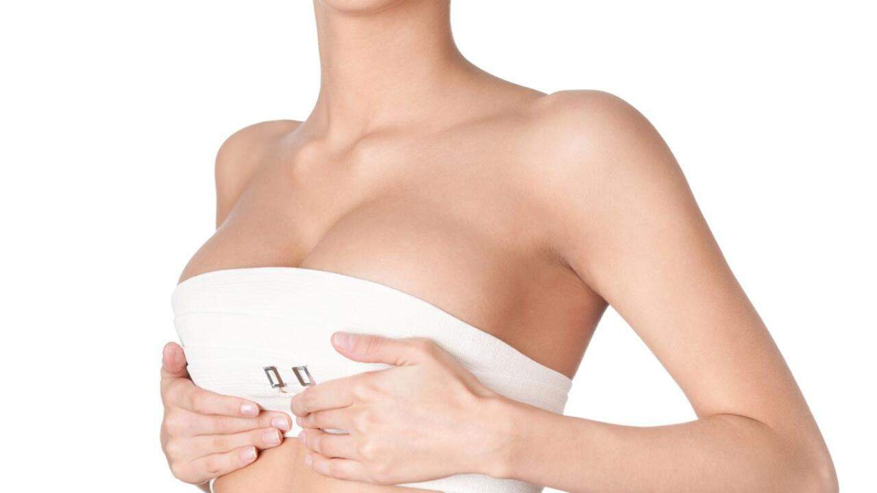 ¿Cuál es la mejor técnica quirúrgica para aumentar los senos?