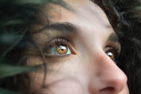 Especialistas alertan sobre rinoplastia mal hecha y sus riesgos