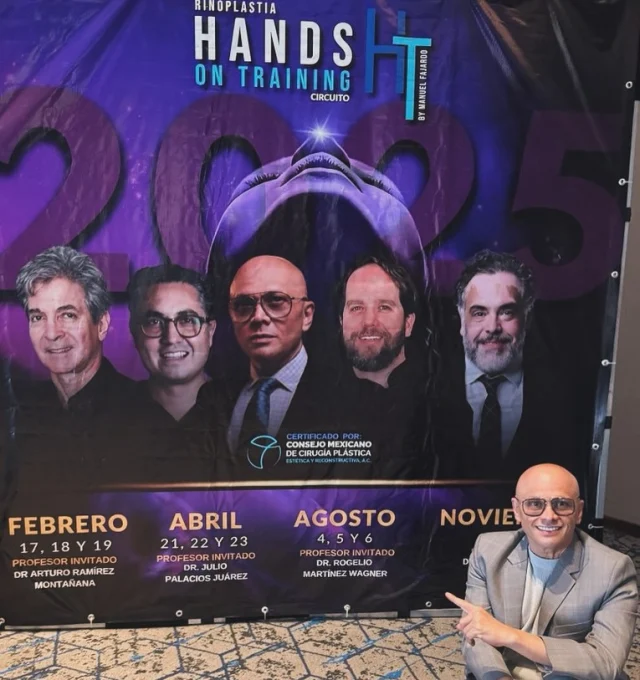Soy el Dr. Manuel Fajardo Lara y me siento profundamente agradecido de estar celebrando la 8va edición de mi curso “Hands On Training Rinoplastia”.

Este proyecto nació con la intención de compartir conocimiento, técnica y pasión por la rinoplastia, y hoy ver cómo ha crecido y evolucionado junto a colegas excepcionales, es simplemente un sueño hecho realidad.

Gracias a todos los profesores invitados, participantes, a todo mi equipo y al Consejo Mexicano de Cirugía Plástica, Estética y Reconstructiva por seguir confiando en esta experiencia formativa.
¡Vamos por más!
