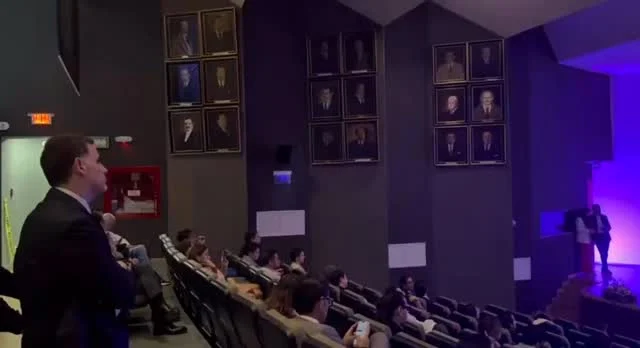 ✨ Me siento muy honrado de haber participado en el panel de rinoplastia, compartiendo experiencias y aprendizaje junto a grandes colegas y amigos, en el Congreso Anual de Cirugía Plástica del Hospital General de México.